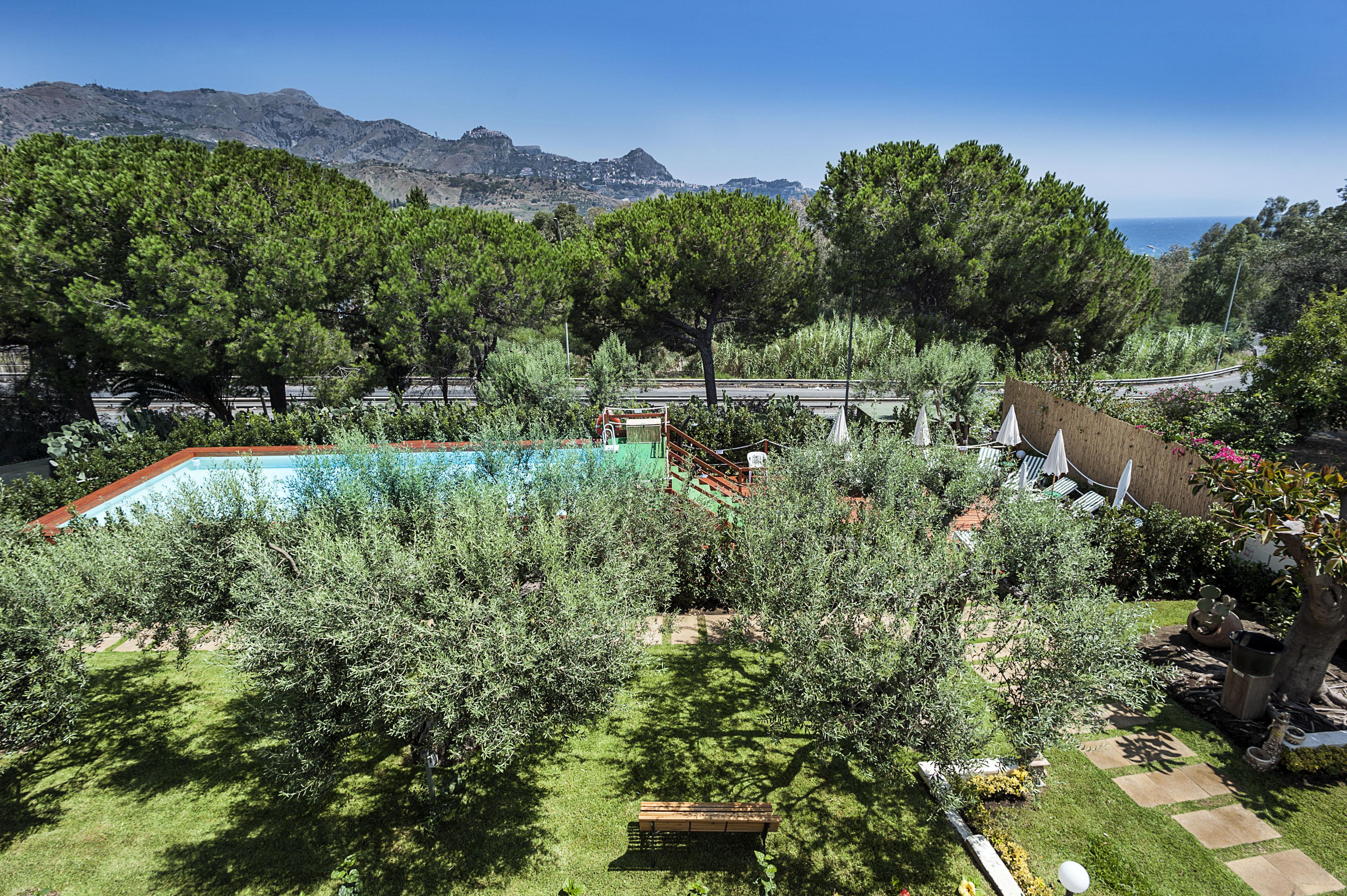 Villa Collina Giardini-Naxos Exterior foto