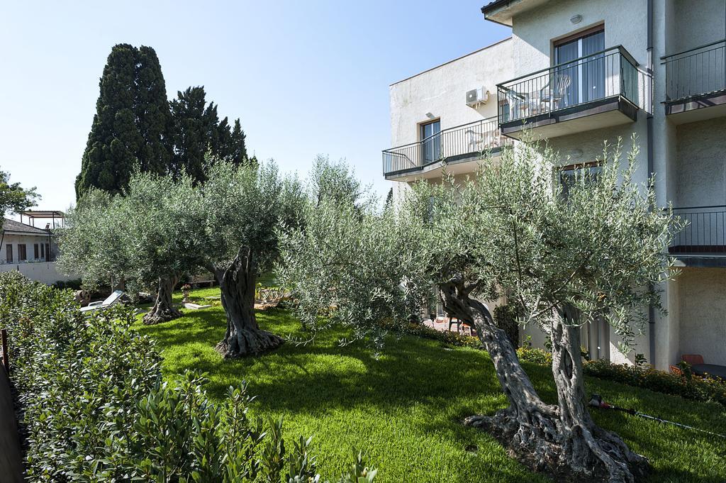 Villa Collina Giardini-Naxos Exterior foto