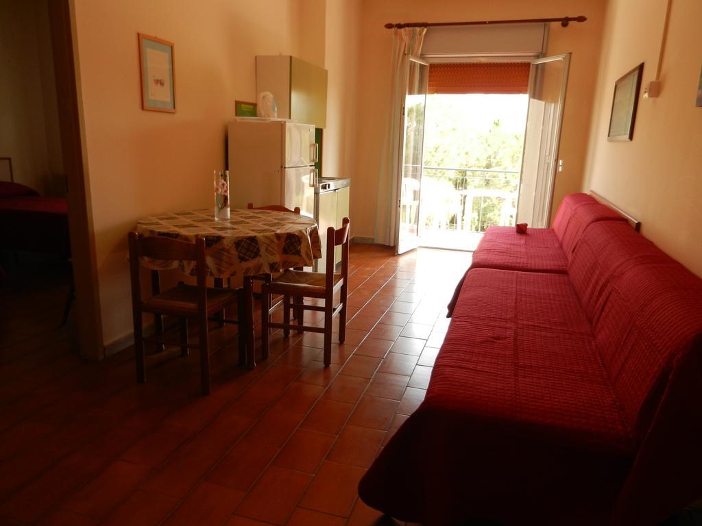 Villa Collina Giardini-Naxos Habitación foto
